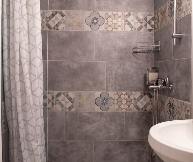 Chroma Lodge Pikermi