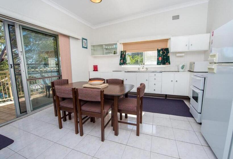 Fiddlers Green 8 Nelson Bay