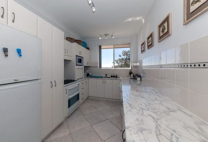 Kiah Unit 9 Nelson Bay