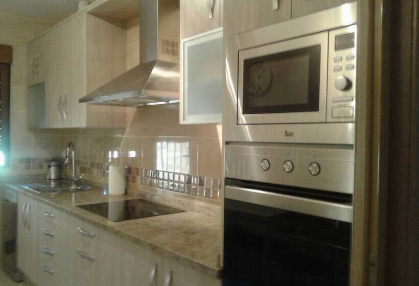 La Tahona De Perales