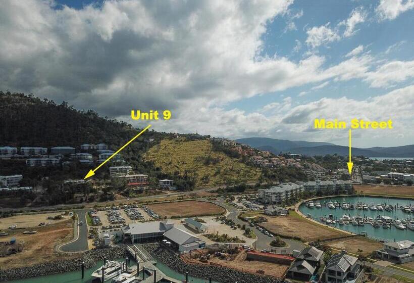 Le Jarden Vu Du Port