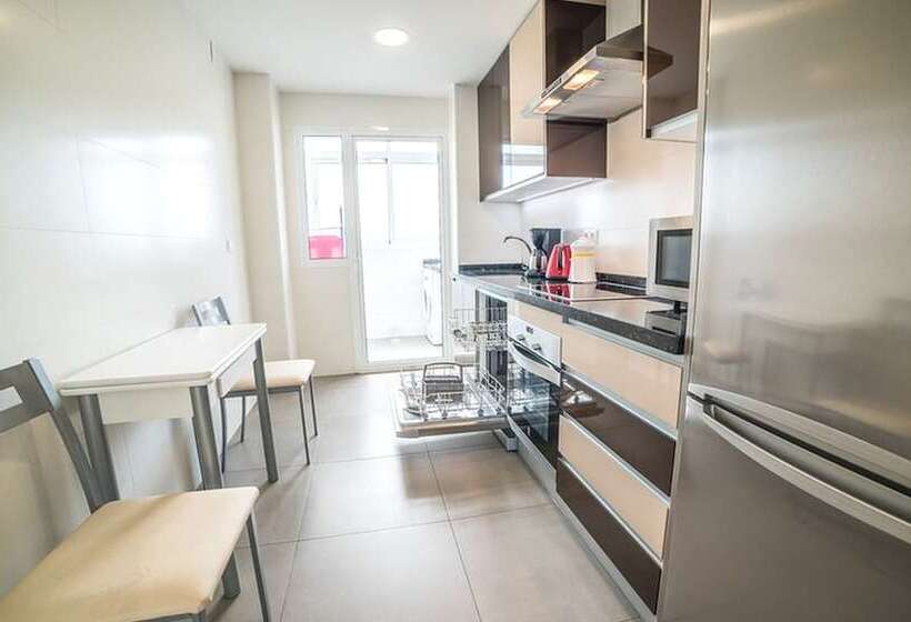 Myramar | 7 Pax | Parque De Poniente | 4724 Kpaw