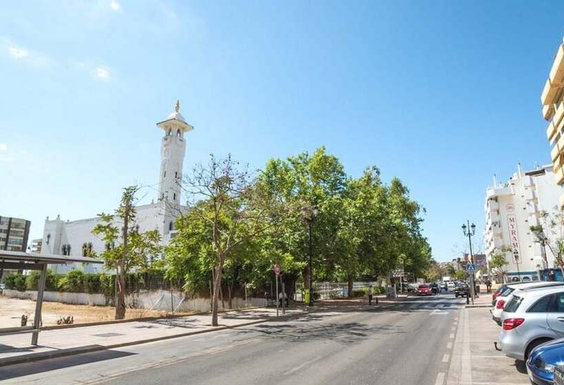 Myramar | 7 Pax | Parque De Poniente | 4724 Kpaw