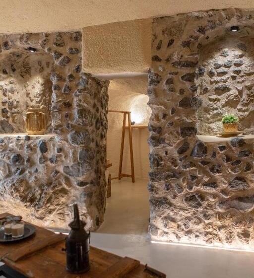 Nalas Suites