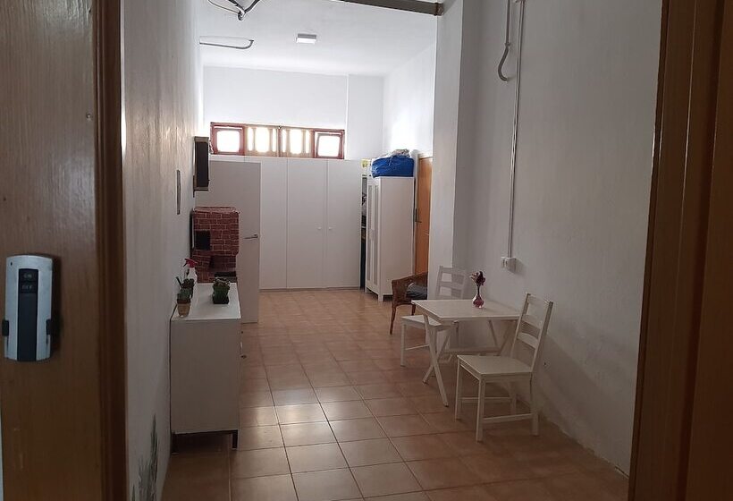 پانسیون Rafaela Guest House