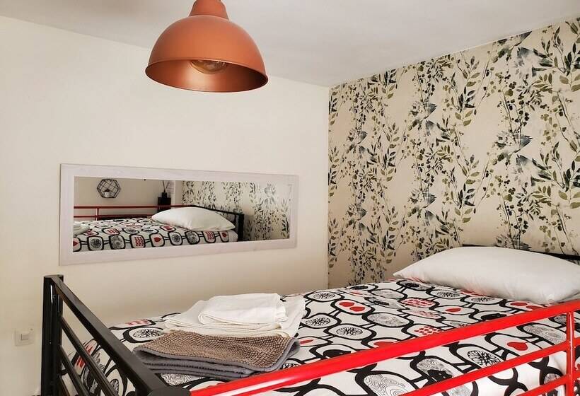 پانسیون Rafaela Guest House