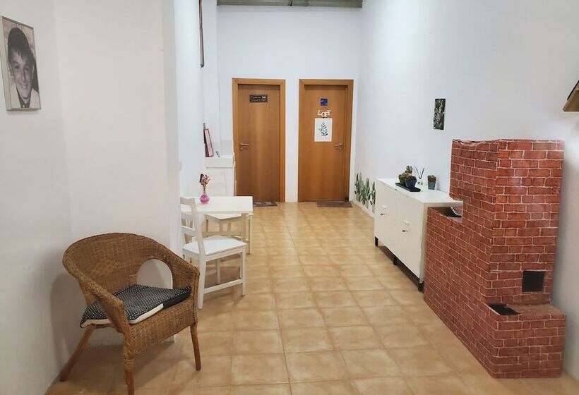 پانسیون Rafaela Guest House