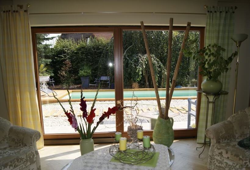 Petit Triotel   In Leukersdorf