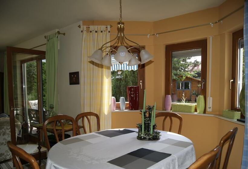 Petit Triotel   In Leukersdorf