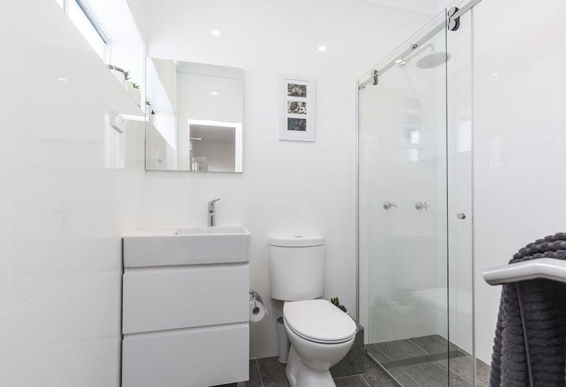 Bondi Beach Spacious Apt, Car Space, Ac And Netflix