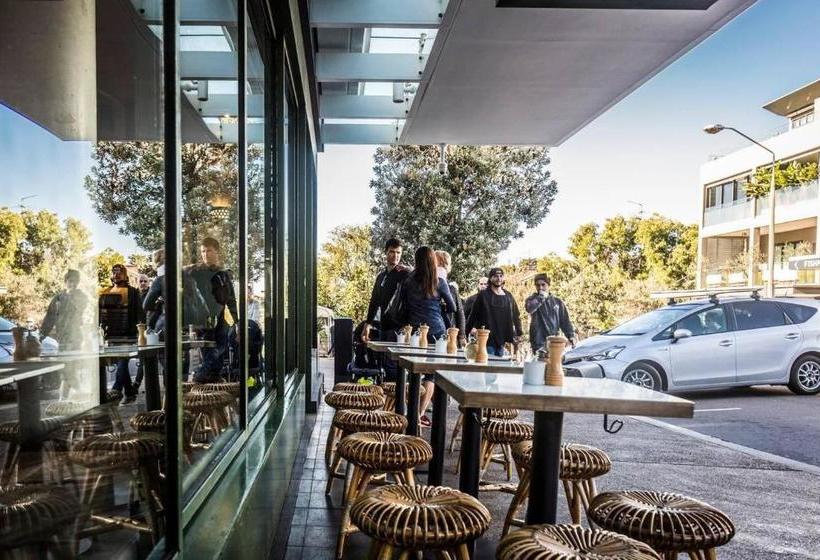 Bondi Beach Spacious Apt, Car Space, Ac And Netflix