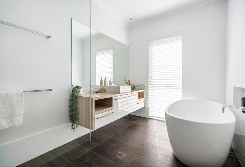 Ryze N Shine I Private Properties