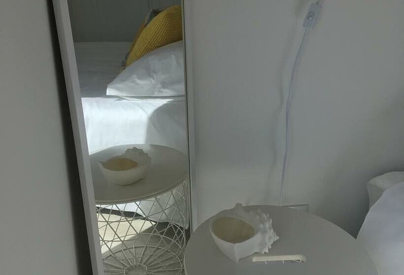 Salty House   Casa Salgada