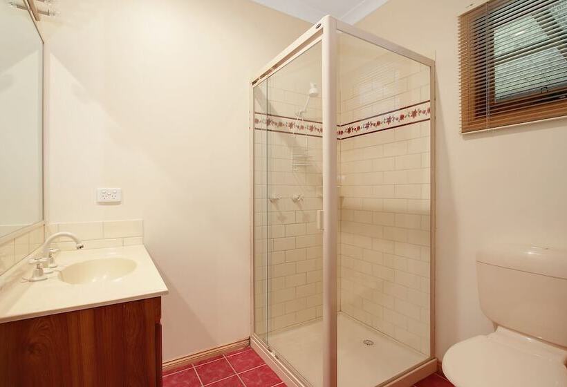 Stoney Creek   On Morses Creek Road