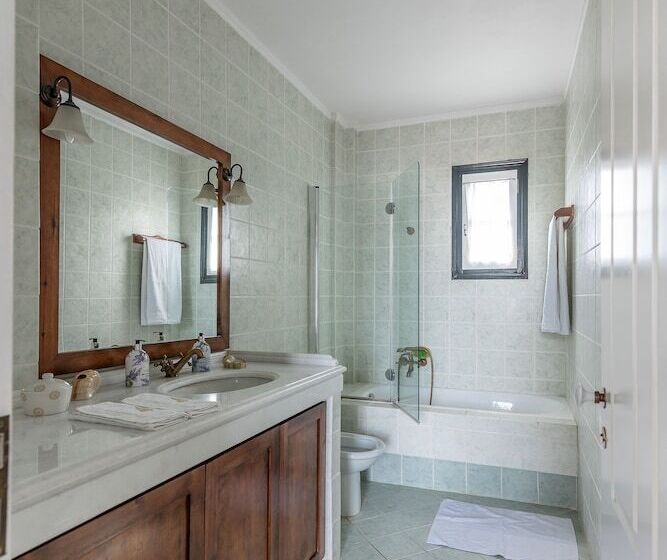 Villa Sealia Elegantseasidein Spetses