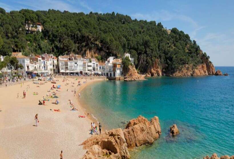 104678 Villa In Tamariu