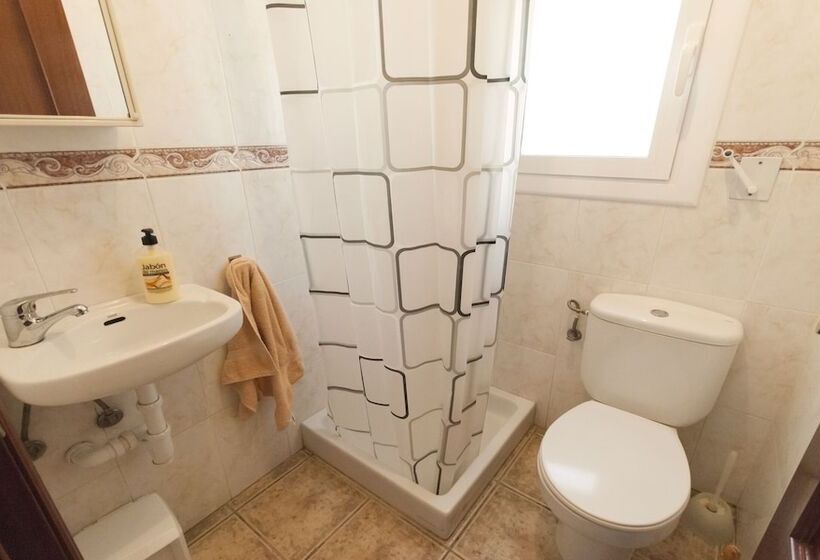 104678 Villa In Tamariu