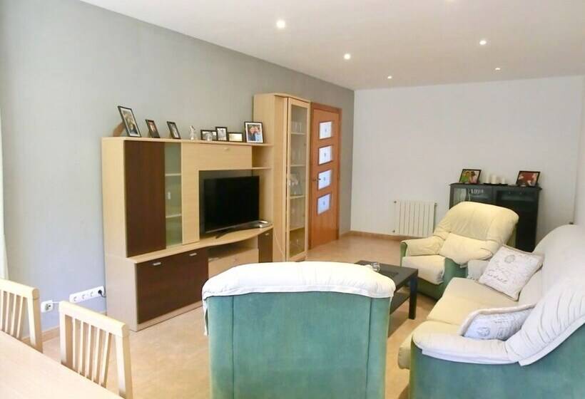 106163   Villa In Maçanet De La Selva