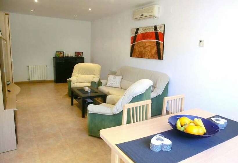 106163   Villa In Maçanet De La Selva