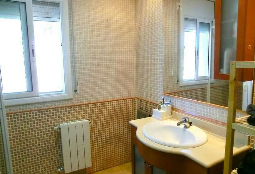 106163   Villa In Maçanet De La Selva