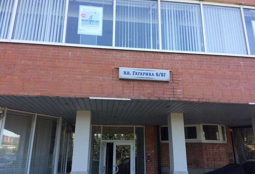 1st Man In Space Apartments