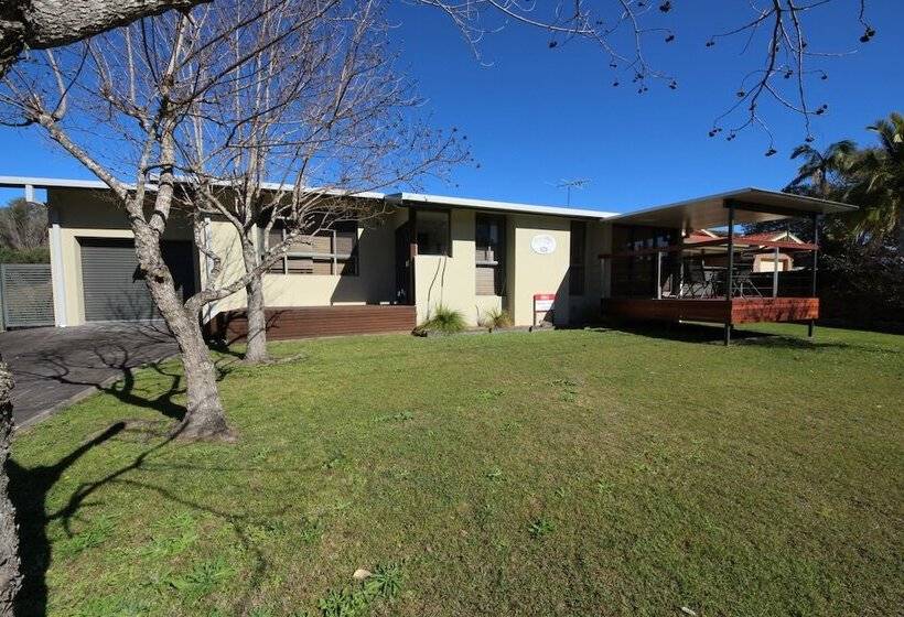 Beachcomber   39 Phillip Drive South West Rocks