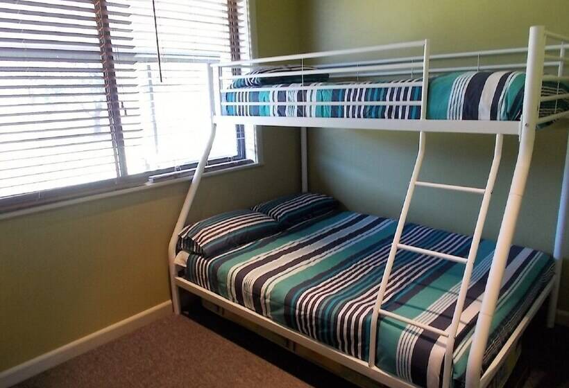 Beachcomber   39 Phillip Drive South West Rocks