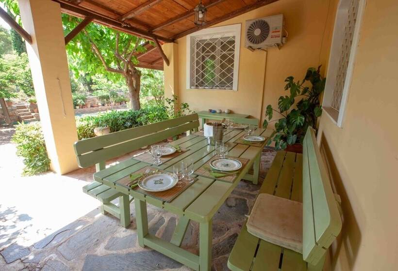 Beautiful Mini Eco Farmhouse