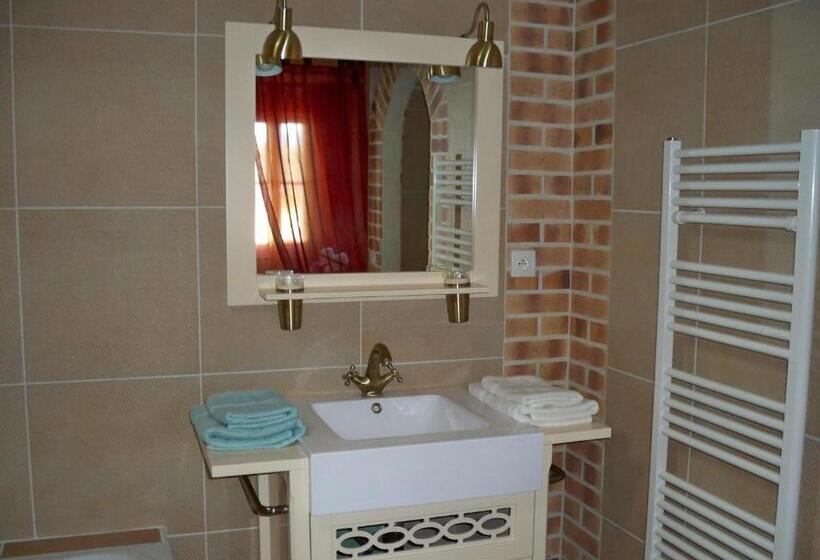 צימר Chateau Borie Neuve