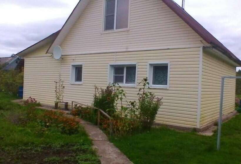 تختخواب و صبحانه Guest House Bereza