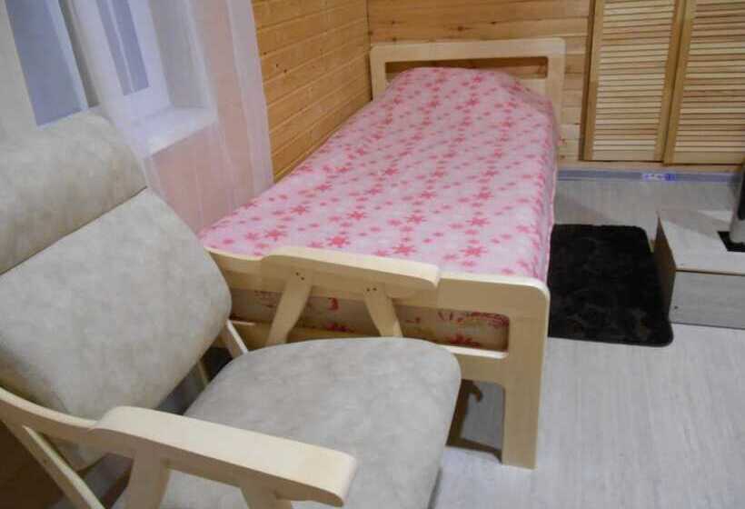 تختخواب و صبحانه Guest House Bereza