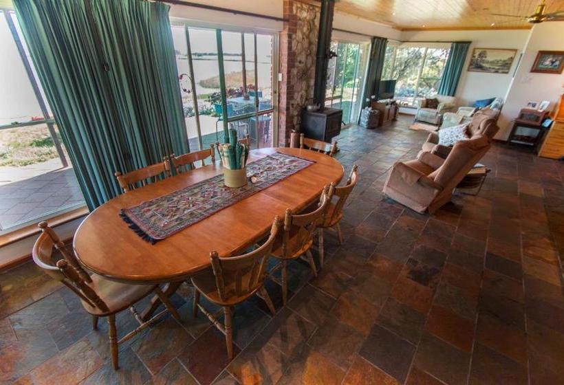 住宿加早餐  Jury Road