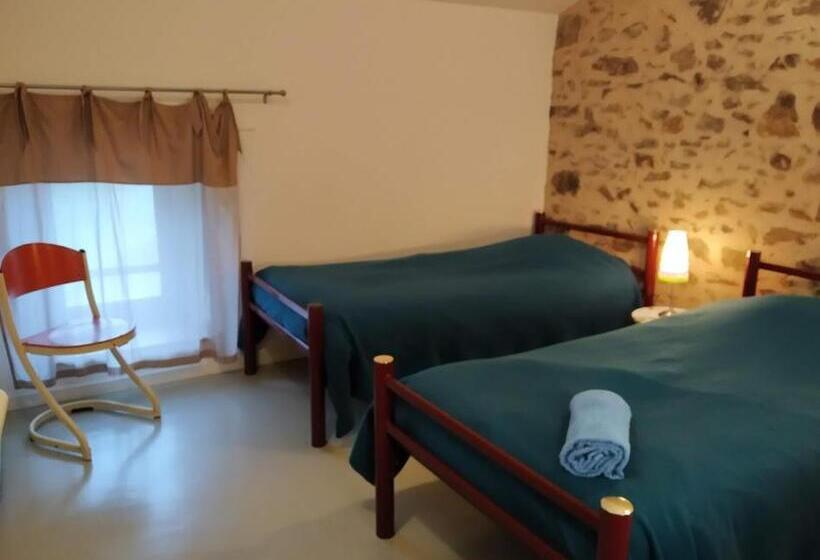 Bed and Breakfast La Tribu De Lavaud