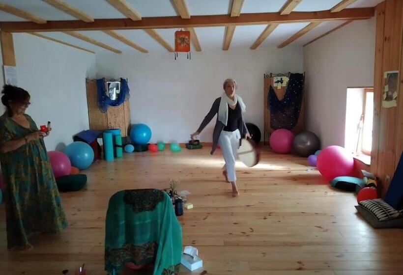 Bed and Breakfast La Tribu De Lavaud