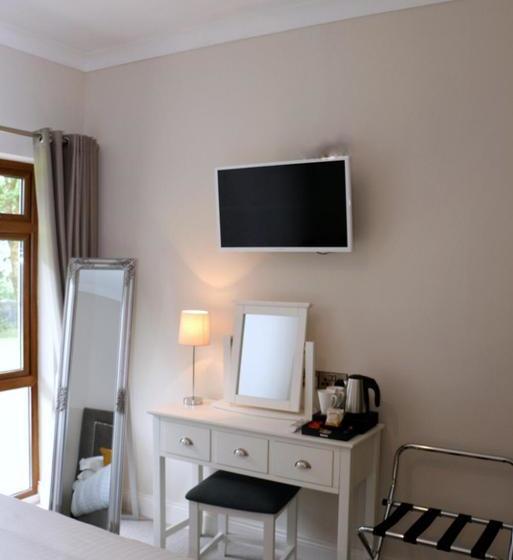 مبيت وإفطار Slievemore House