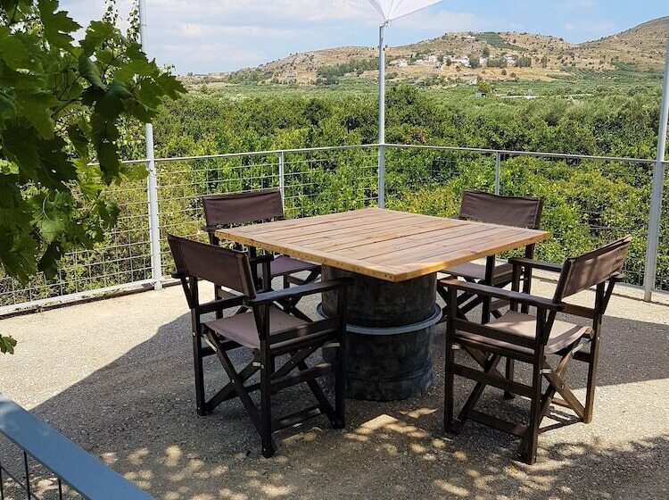 Farm House In Bio Orange Plantation