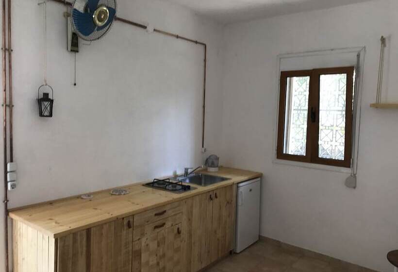 Farm House In Bio Orange Plantation