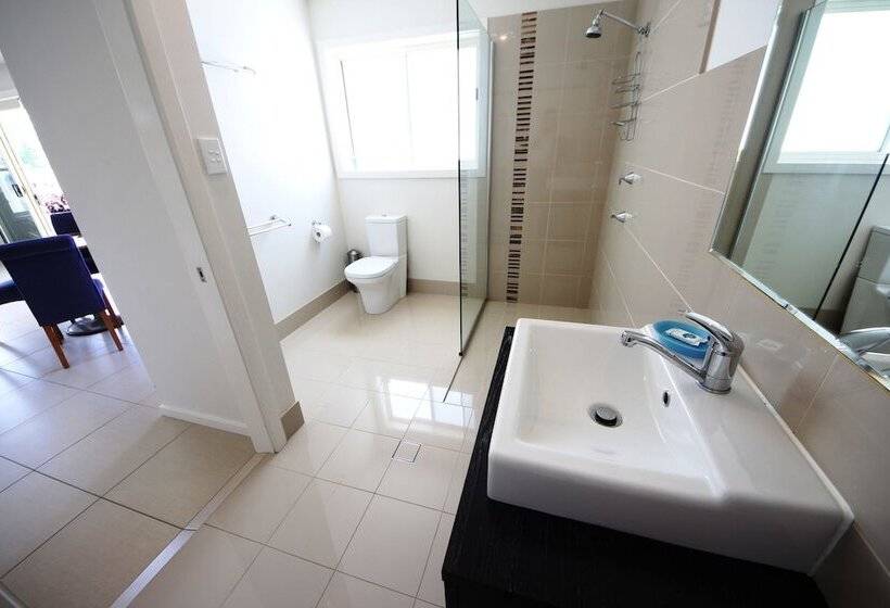 Geckos At South West Rocks   29 Marlin Drive