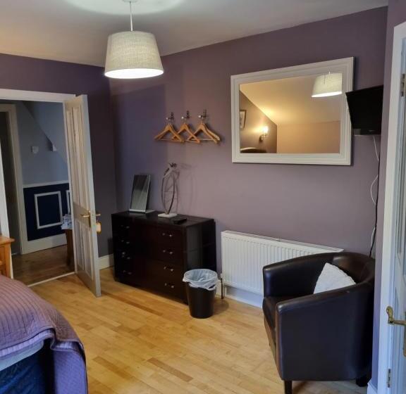 Highfield House Bed And Breakfast Collinstown