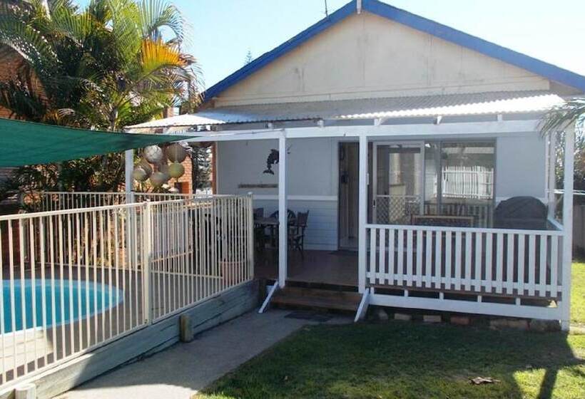 Hightide At South West Rocks