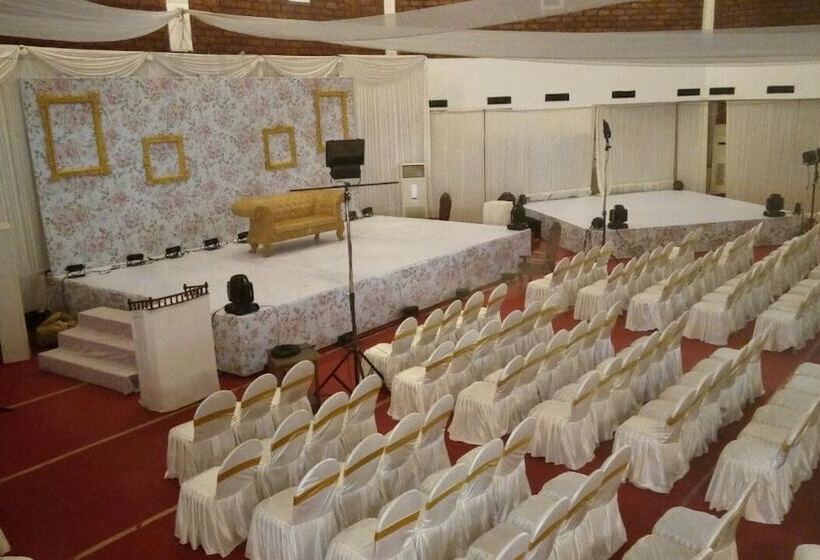 هتل Alhind Calicut Tower