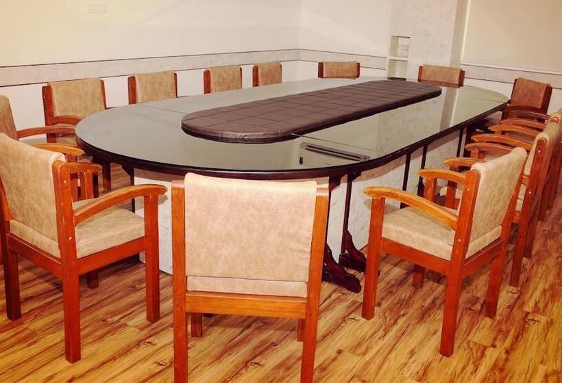 هتل Alhind Calicut Tower