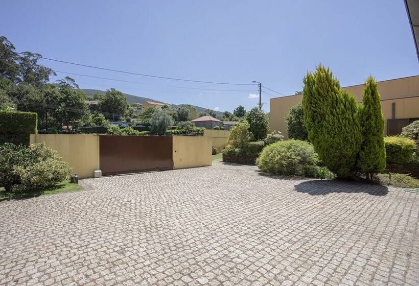 Liiiving  Caminha Countryside Pool House