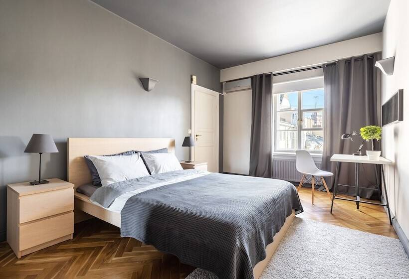 Little Italy Apartment 140m2