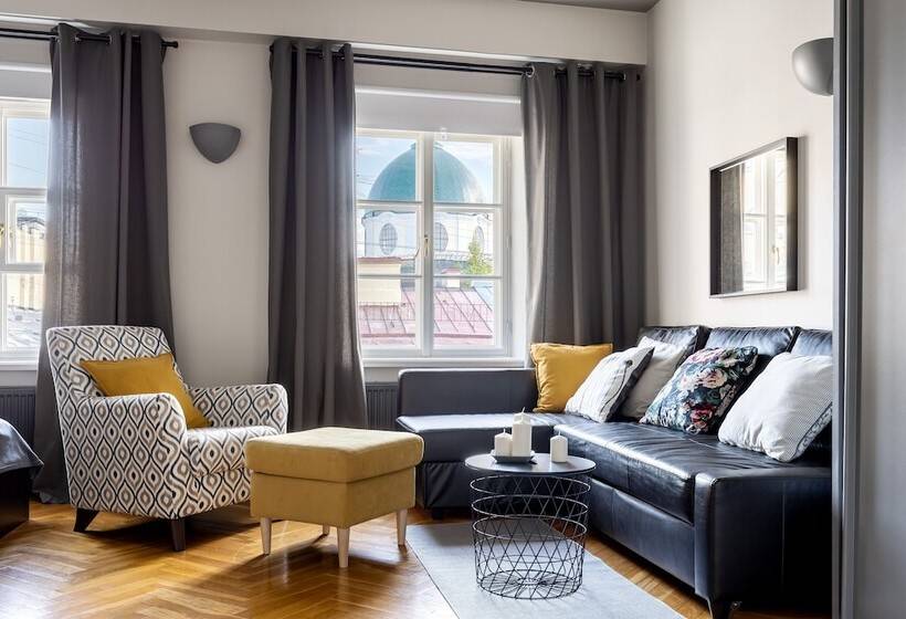 Little Italy Apartment 140m2