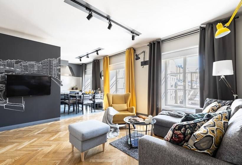 Little Italy Apartment 140m2