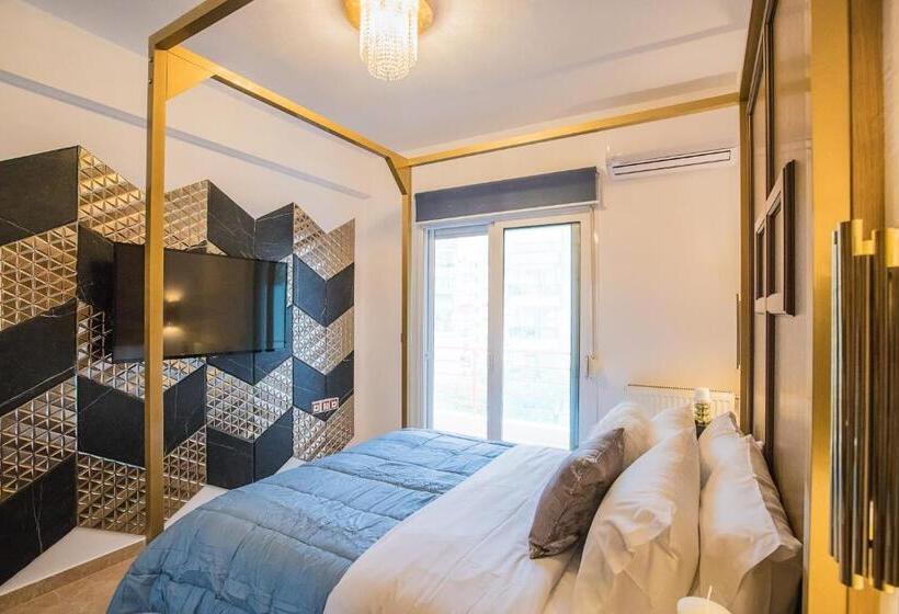 Luxury Suites   Free Parking