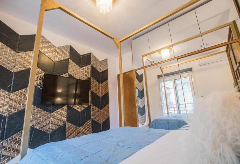 Luxury Suites   Free Parking