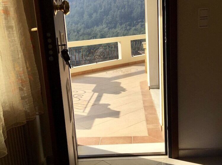 Mountain View Apartment