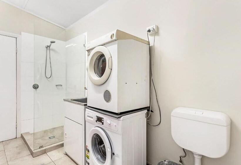 Oscars Pet Friendly Beach House 14 Tomaree Road